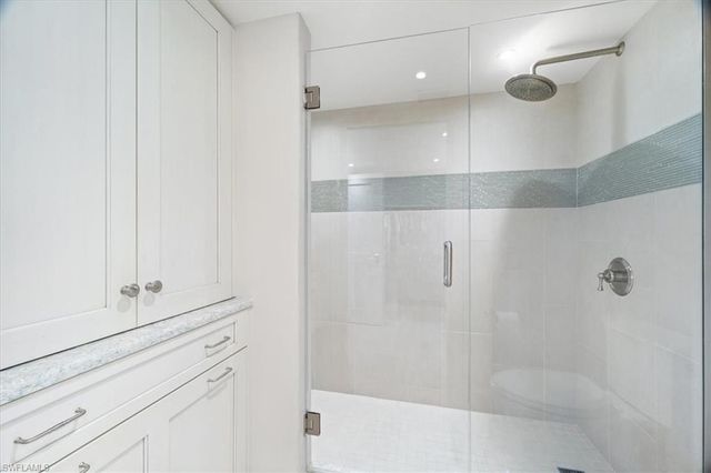 250 Park Shore DR # 701, Naples, FL 34103