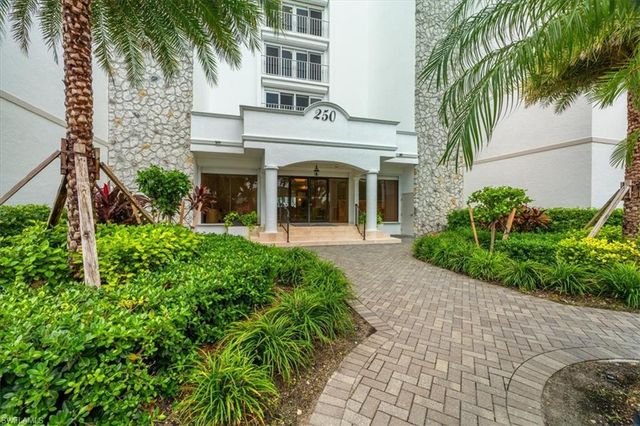 250 Park Shore DR # 701, Naples, FL 34103