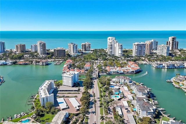 250 Park Shore DR # 701, Naples, FL 34103
