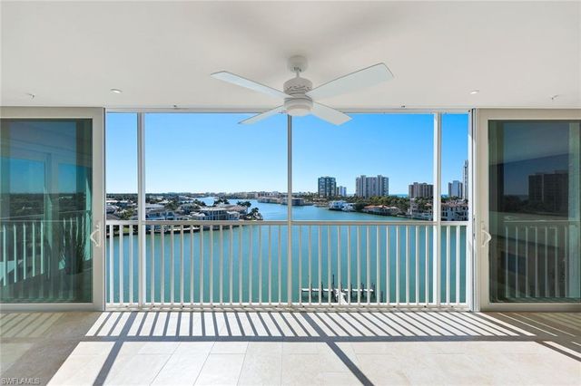 250 Park Shore DR # 701, Naples, FL 34103