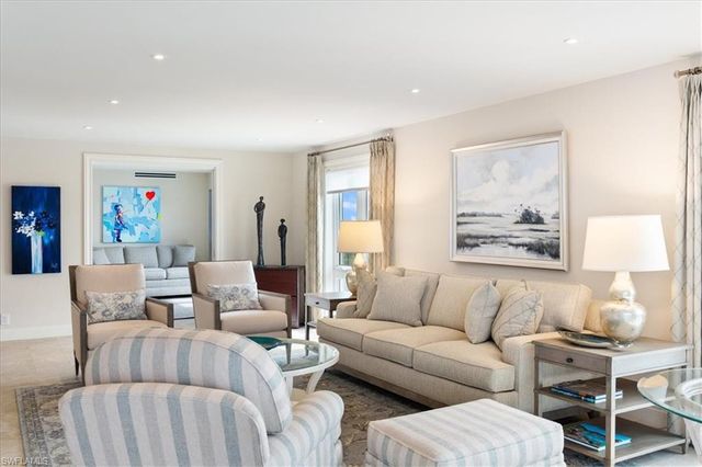 250 Park Shore DR # 701, Naples, FL 34103