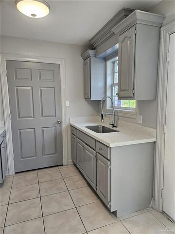 507 Daily W Avenue, Progreso, TX 78596