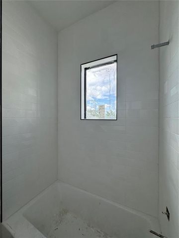 4316 WALLACE CIRCLE, Tampa, FL 33611