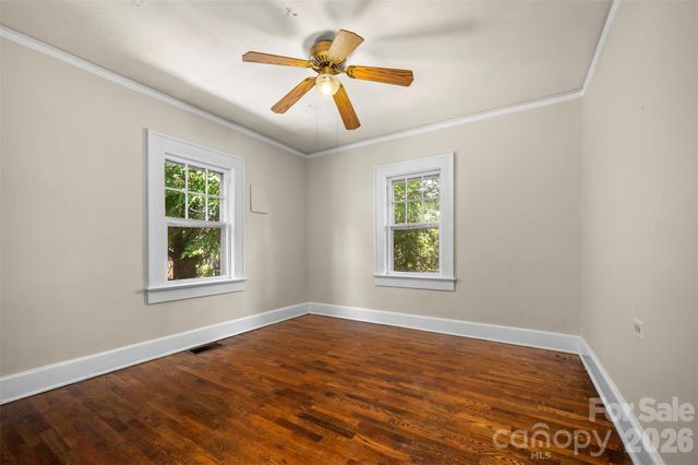 375 E King Street, East Flat Rock, NC 28726