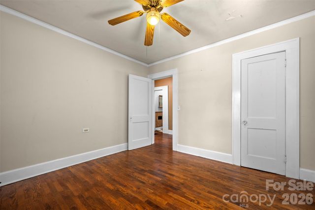 375 E King Street, East Flat Rock, NC 28726