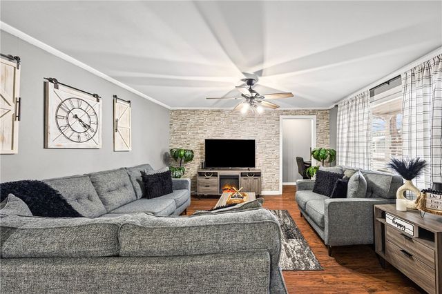 40 Spencer Street, Lyons, NY 14489