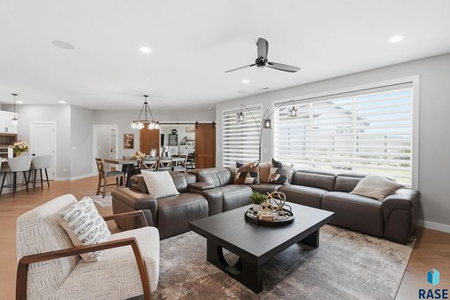1700 N Otto Ave Avenue, Sioux Falls, SD 57110