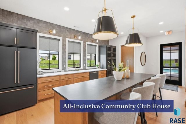 1700 N Otto Ave Avenue, Sioux Falls, SD 57110