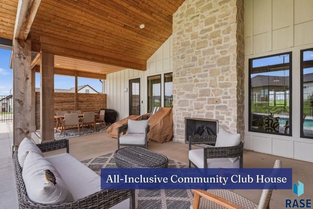 1700 N Otto Ave Avenue, Sioux Falls, SD 57110
