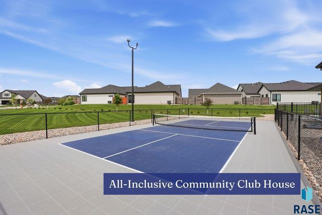 1700 N Otto Ave Avenue, Sioux Falls, SD 57110