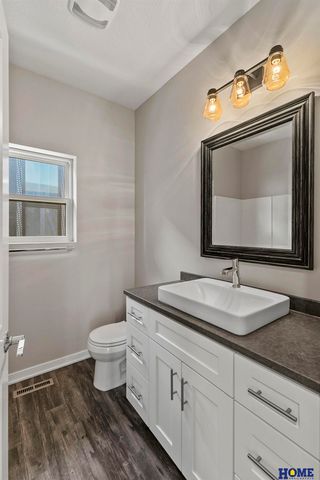 8538 Birkett Drive, Lincoln, NE 68526