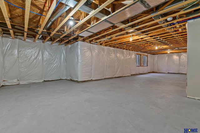 8538 Birkett Drive, Lincoln, NE 68526