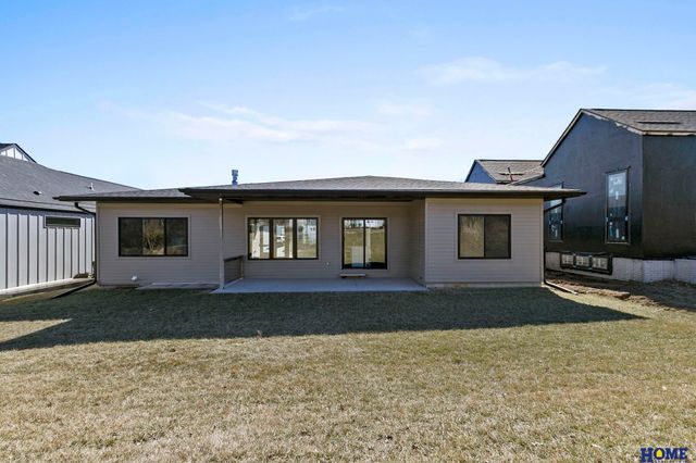 8538 Birkett Drive, Lincoln, NE 68526