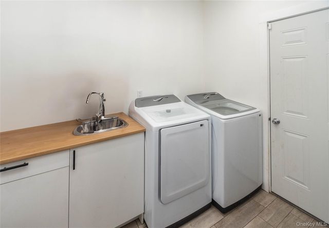 4 Lewis Lane, Bloomingburg, NY 12721