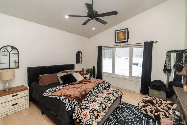 4 Lewis Lane, Bloomingburg, NY 12721