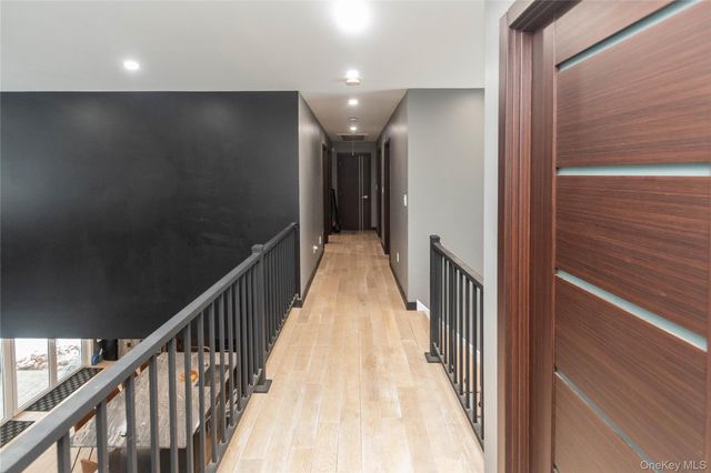 4 Lewis Lane, Bloomingburg, NY 12721