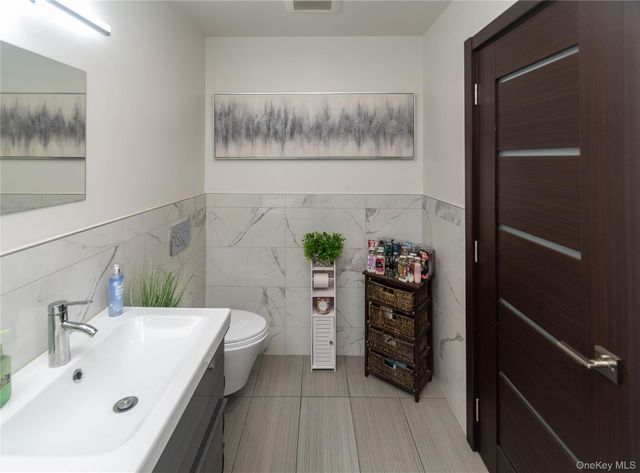 4 Lewis Lane, Bloomingburg, NY 12721