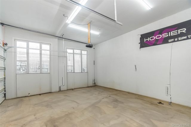 4 Lewis Lane, Bloomingburg, NY 12721