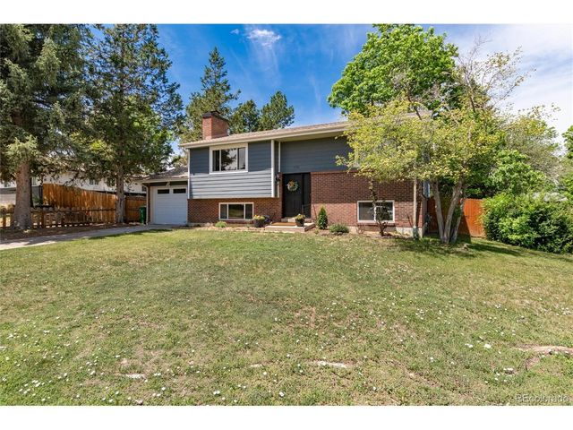 7175 S Penrose Ct, Centennial, CO 80122