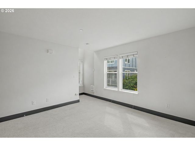 130 Se 119TH Ave, Portland, OR 97216