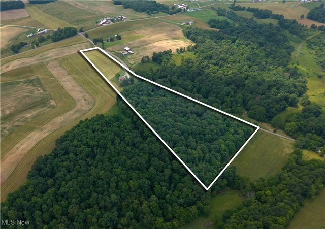 1240 Hayesville Road, Waterford, OH 45786