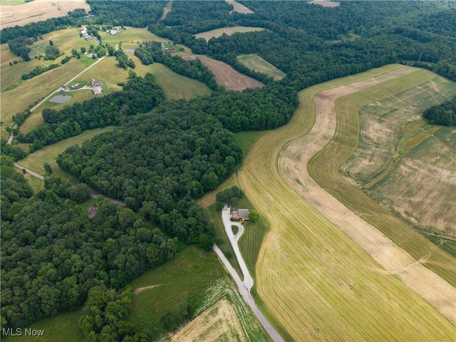 1240 Hayesville Road, Waterford, OH 45786