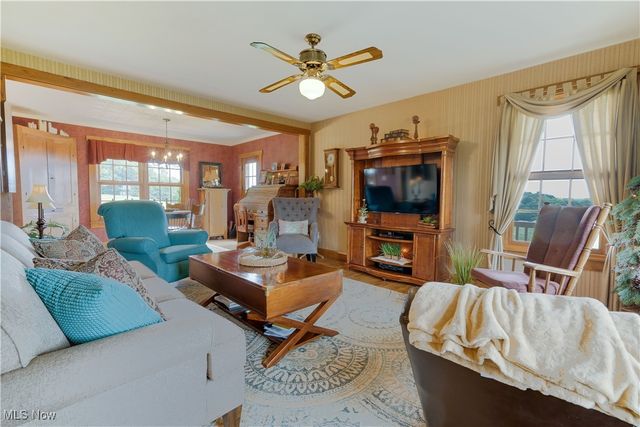 1240 Hayesville Road, Waterford, OH 45786