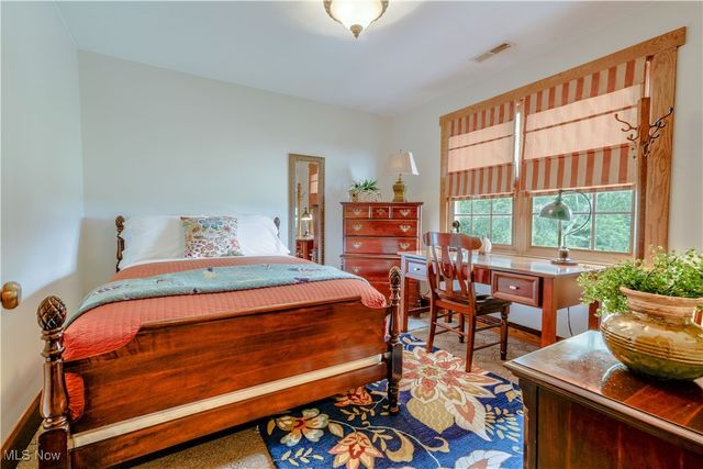 1240 Hayesville Road, Waterford, OH 45786