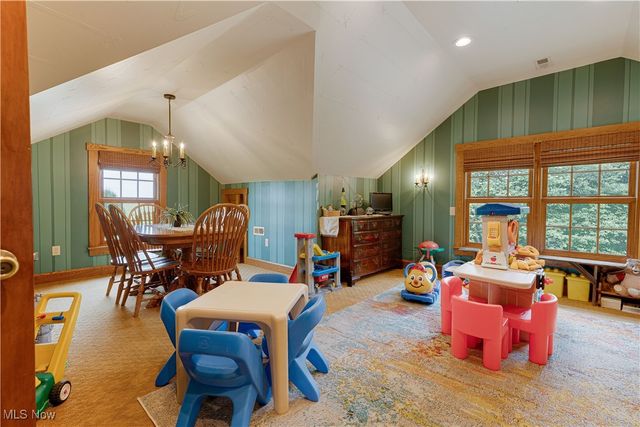 1240 Hayesville Road, Waterford, OH 45786