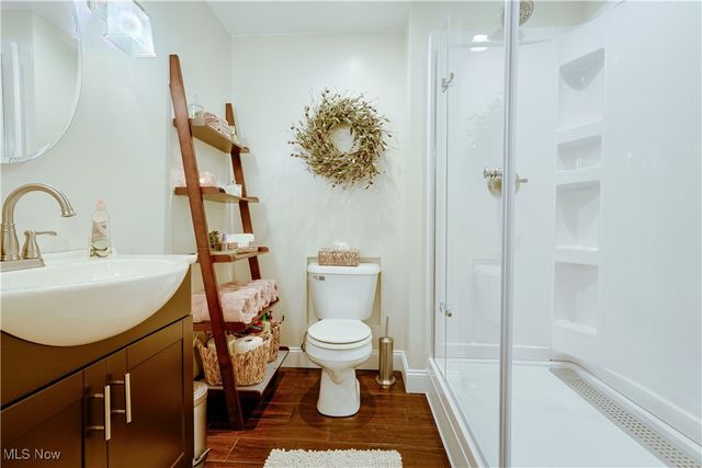 1240 Hayesville Road, Waterford, OH 45786