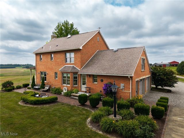 1240 Hayesville Road, Waterford, OH 45786
