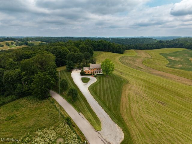 1240 Hayesville Road, Waterford, OH 45786