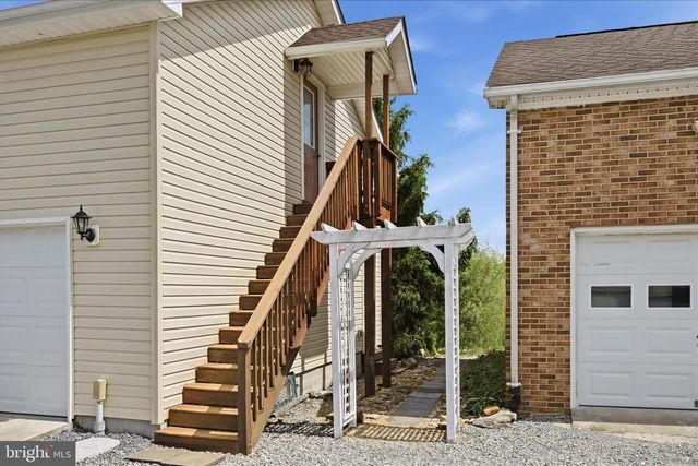760 TIMBER RIDGE RD, Capon Bridge, WV 26711