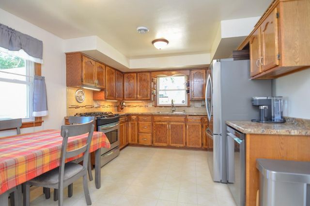 614 KARL STREET, Green Bay, WI 54301