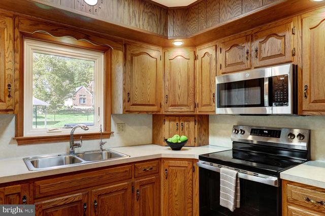 916 DAWN AVE, Ephrata, PA 17522