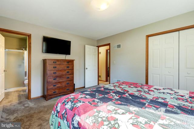 916 DAWN AVE, Ephrata, PA 17522