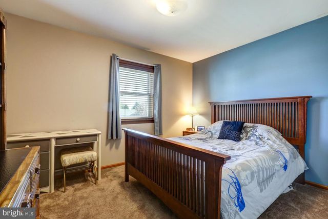 916 DAWN AVE, Ephrata, PA 17522