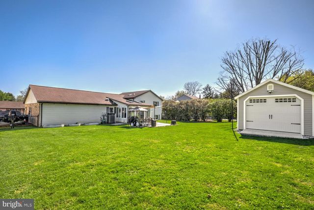 916 DAWN AVE, Ephrata, PA 17522