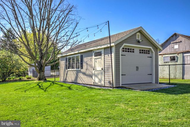 916 DAWN AVE, Ephrata, PA 17522