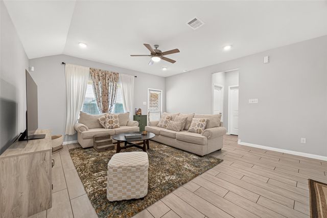 6903 Ridgemont Bend Ln, Manvel, TX 77578