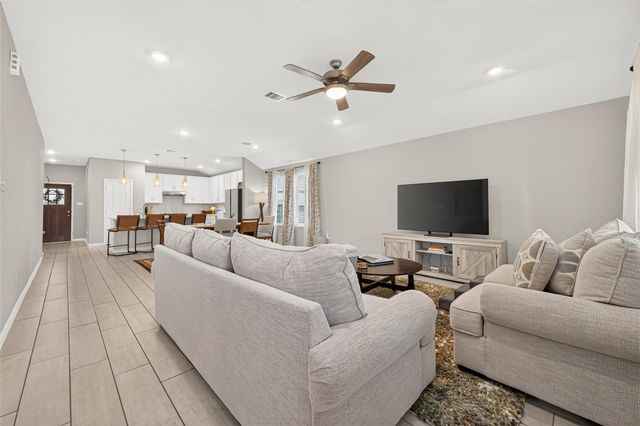 6903 Ridgemont Bend Ln, Manvel, TX 77578