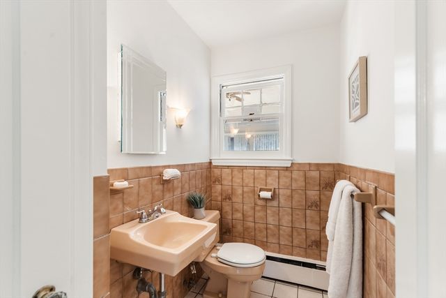 198 Pond St, Winchester, MA 01890