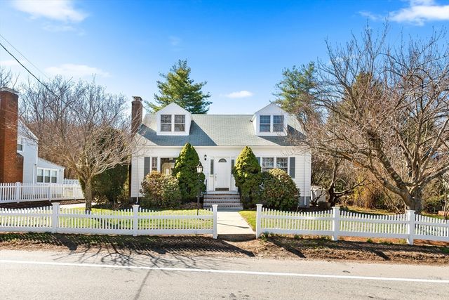 198 Pond St, Winchester, MA 01890