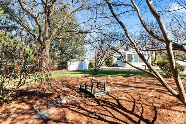 198 Pond St, Winchester, MA 01890