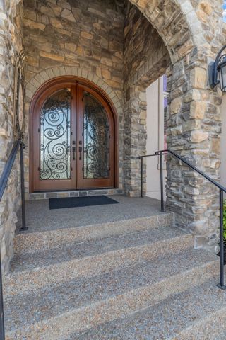 1041 Albatross Way, Gallatin, TN 37066