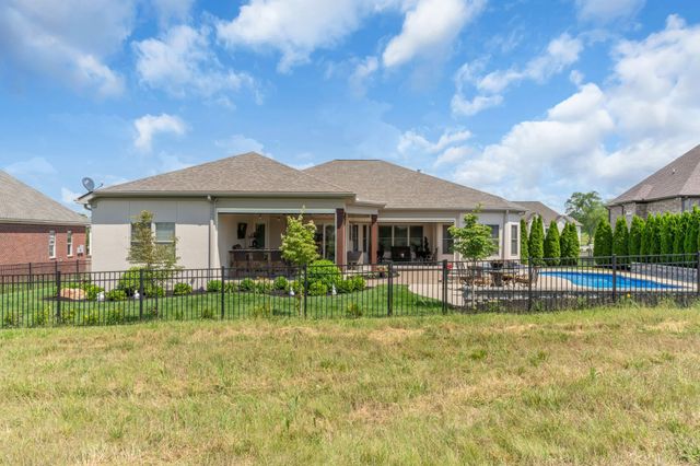 1041 Albatross Way, Gallatin, TN 37066