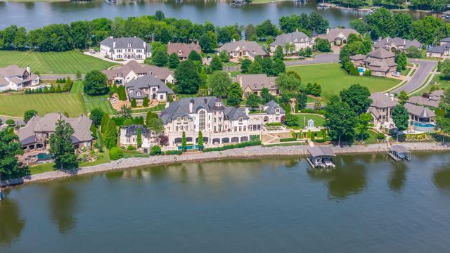 1041 Albatross Way, Gallatin, TN 37066
