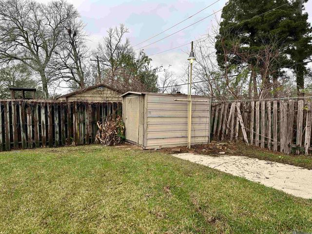 12037 Goodwood Blvd, Baton Rouge, LA 70815