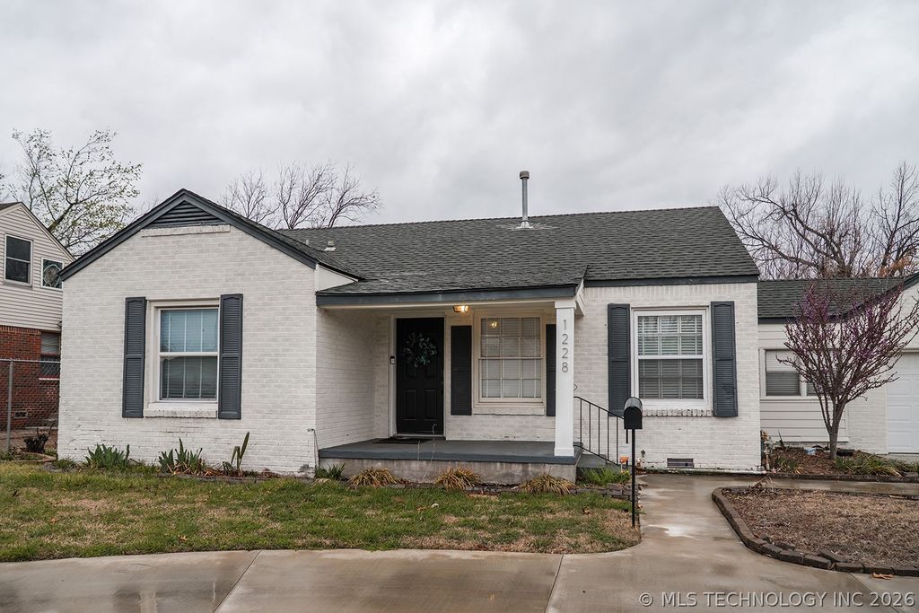 1228 S Yale Avenue, Tulsa, OK 74112