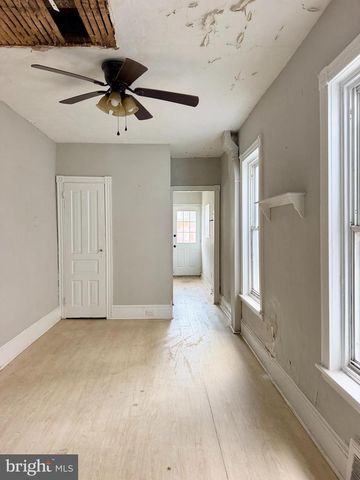 345 HOLLENBACH ST, Reading, PA 19601